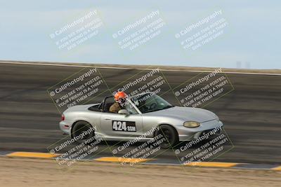 media/Jan-26-2025-SCCA SD (Sun) [[bcf61ed115]]/4-Women Novice/Session 1 (Turn 12-Bowl Combo)/